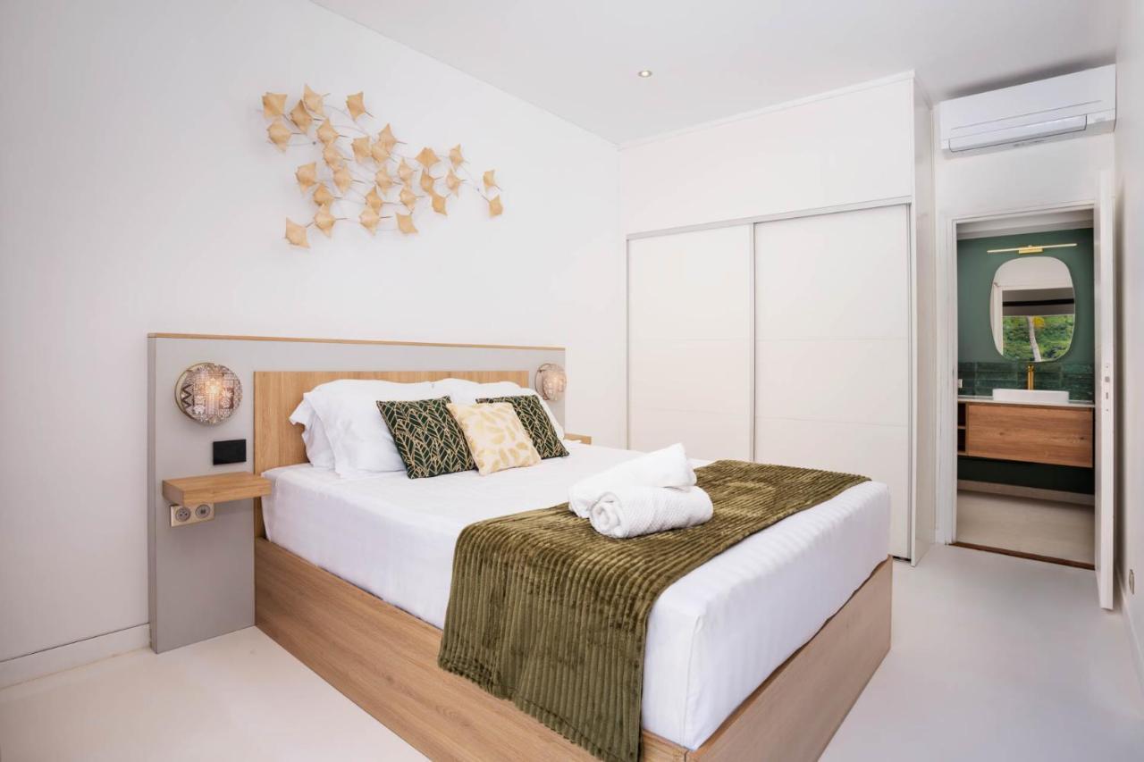 Cook'S Bay Hotel & Suites Paopao المظهر الخارجي الصورة