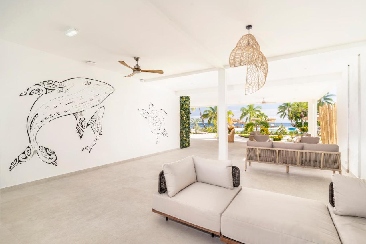 Cook'S Bay Hotel & Suites Paopao المظهر الخارجي الصورة