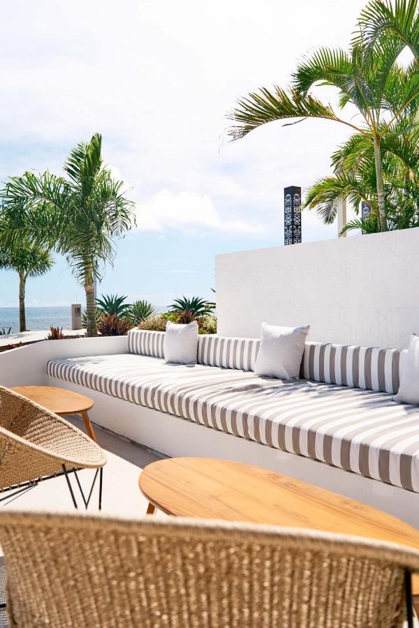 Cook'S Bay Hotel & Suites Paopao المظهر الخارجي الصورة