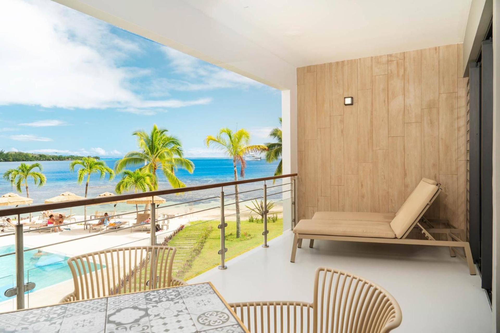 Cook'S Bay Hotel & Suites Paopao المظهر الخارجي الصورة
