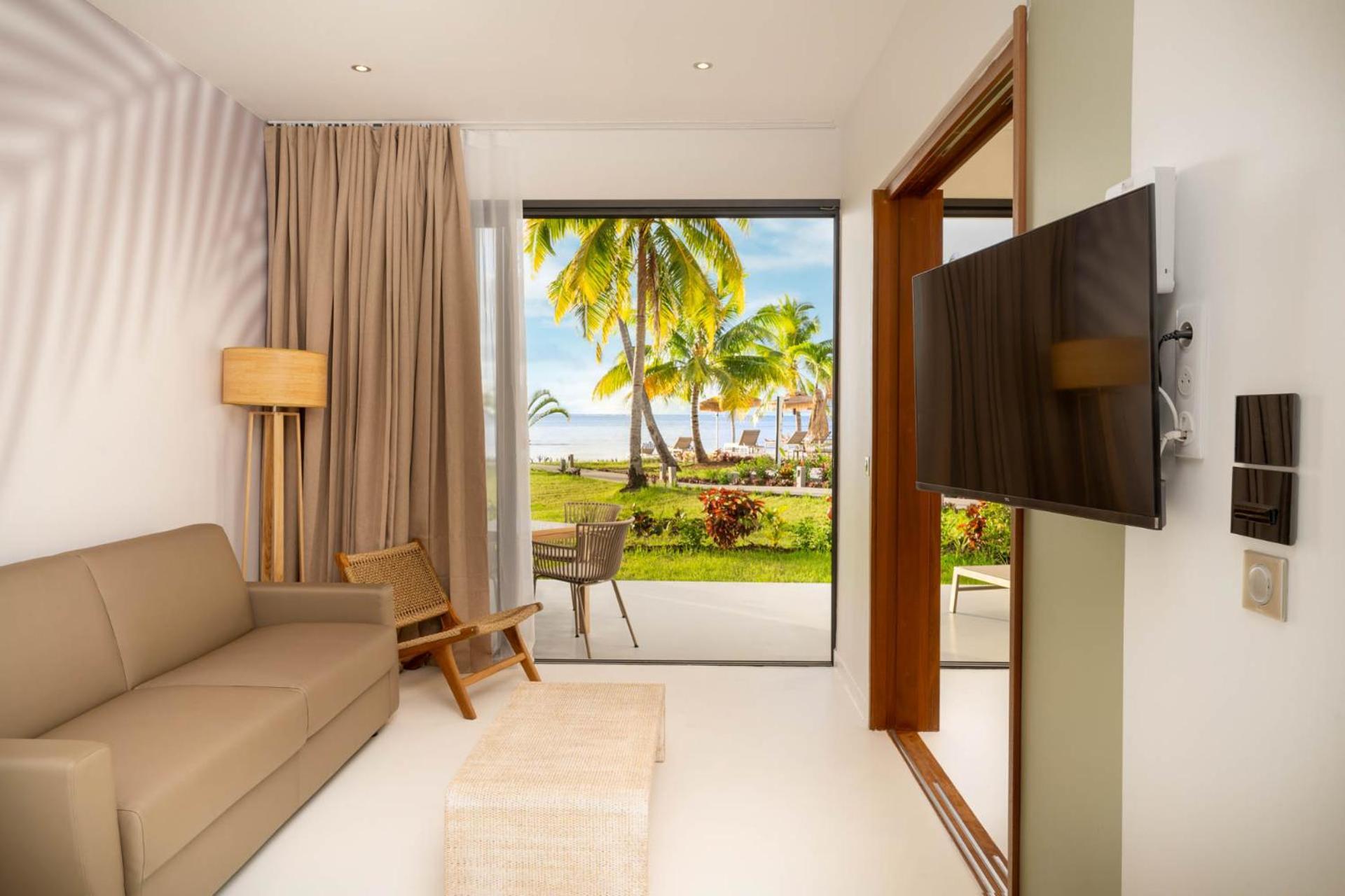 Cook'S Bay Hotel & Suites Paopao المظهر الخارجي الصورة